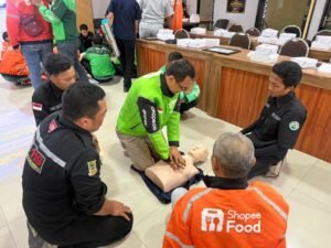 Polres Mojokerto Kota Bekali Driver Ojek Online Keterampilan PPGD untuk Penyelamat di Jalan